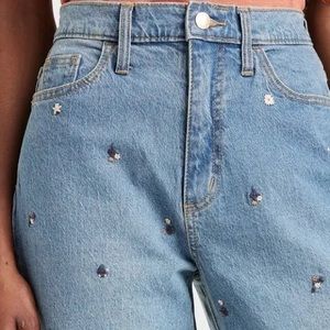 Universal Thread Vintage Straight Floral Jean